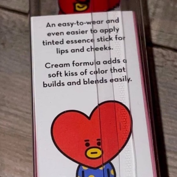 BT21 x The Creme Shop Tinted Cheek & Lip Stick ~ K-Pop Red - Picture 5 of 5